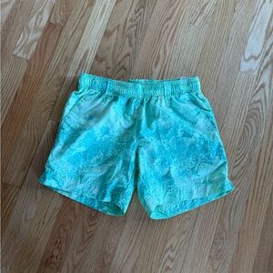 Columbia PFG Green Pattern Women's Active Shorts water resistant